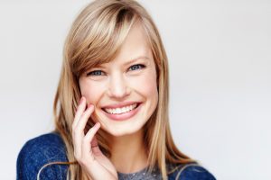 Get a smile makeover in M5R 3K4 to love the appearance of your teeth.